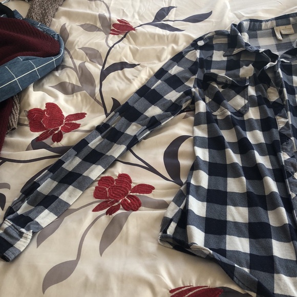 Blue and White Flannel - Picture 4 of 4